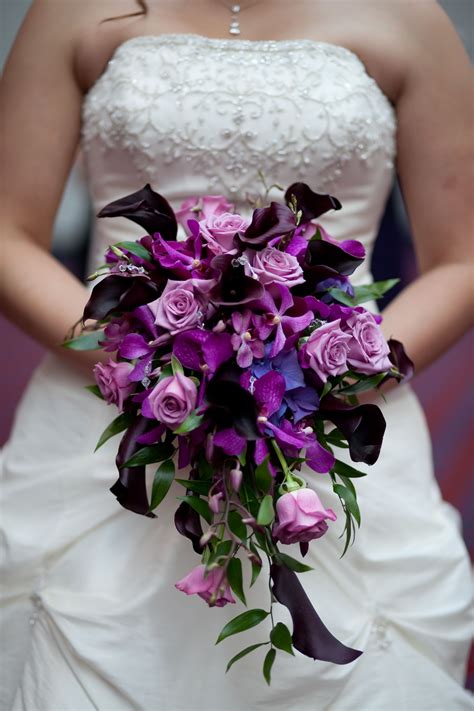 black and purple wedding bouquets